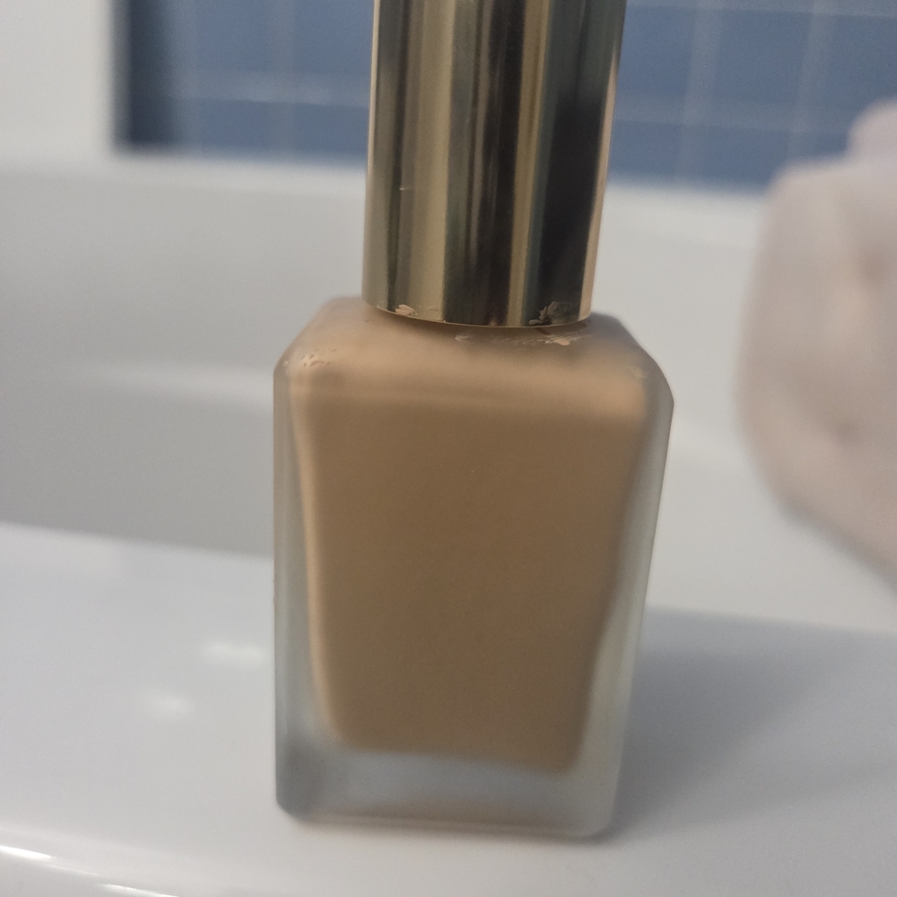 Estee Lauder Double Wear Stay-in-Place Makeup - Cream - Picture 4 of 5